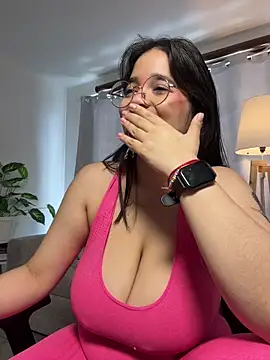 Snapshot of tati_reyess chatting on July 2026 03:03:02 PM tati reyess online show from July 2026 03:03:02 PM