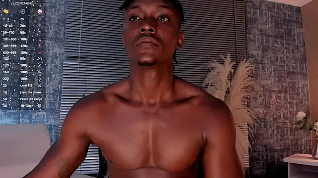 DannSmmith online show from October 2025 05:13:01 AM