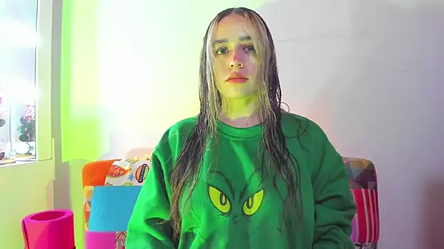 Natalia Suarez online show from September 2025 01:06:02 AM