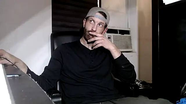 leanjamesdean online show from February 2025 02:20:01 PM