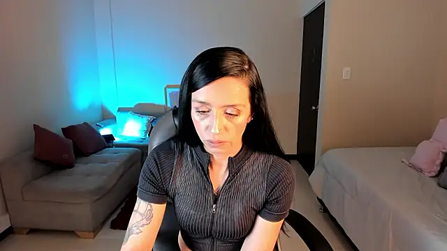 Kristen Garner online show from February 2026 08:12:01 PM