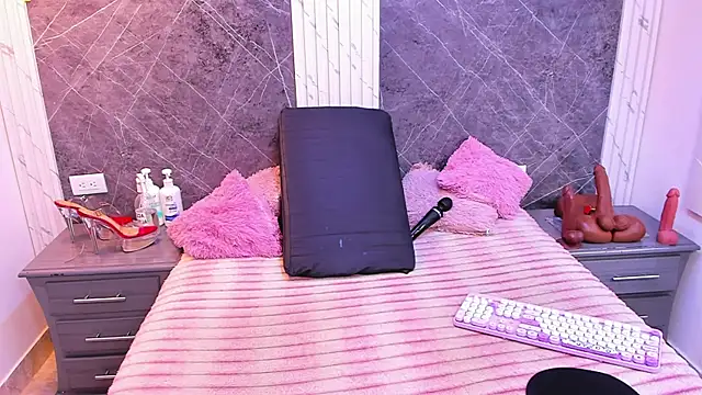 Snapshot of AndreaFletcher chatting on February 2026 12:45:02 PM AndreaFletcher online show from February 2026 12:45:02 PM