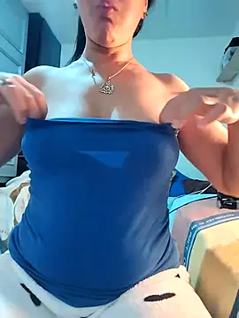 lolo890 online show from December 2025 02:57:02 PM