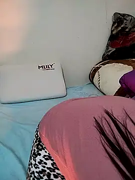 lolo890 online show from February 2026 01:46:01 AM