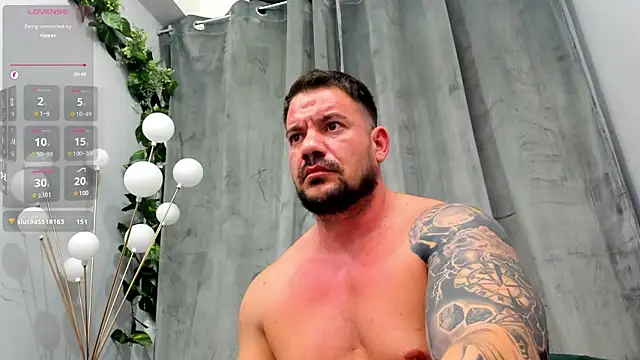 musclemonster31 online show from February 2025 04:36:02 AM