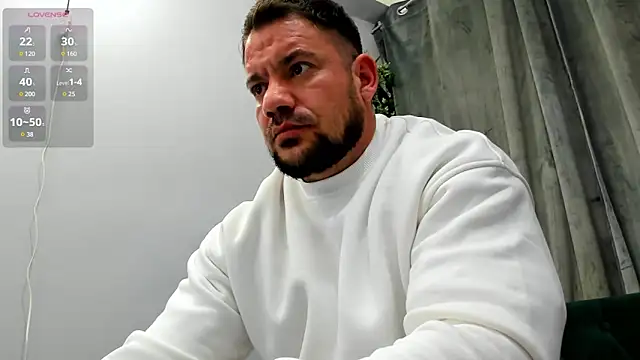 musclemonster31 online show from February 2025 08:44:02 PM