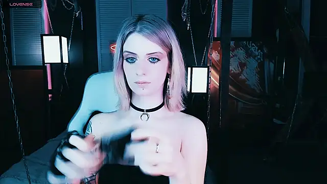 Noah ElmerX online show from February 2025 08:42:01 PM