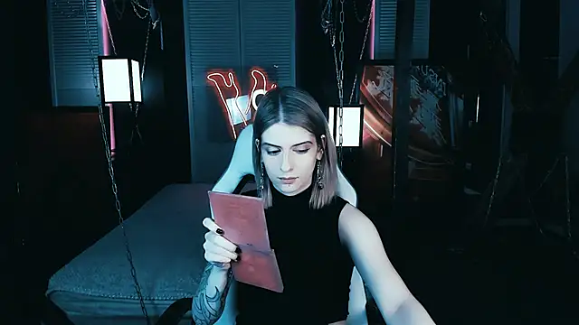 Noah ElmerX online show from February 2025 05:04:01 PM