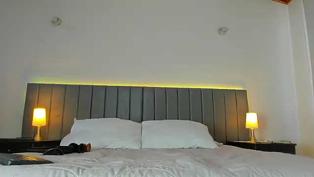 adriana71 online show from March 2025 09:10:02 PM