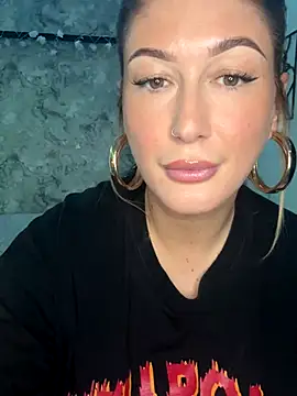 Snapshot of MissyLeeX chatting on October 2025 10:57:02 AM MissyLeeX online show from October 2025 10:57:02 AM