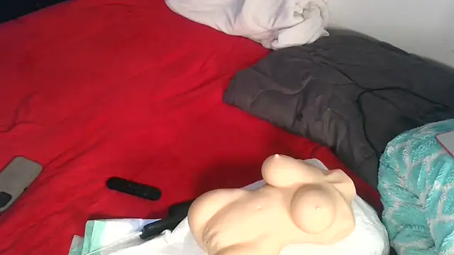 Carolinayoungin online show from December 2024 05:43:01 PM