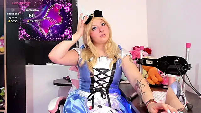 chubby vanniie  online show from October 2025 05:57:02 PM