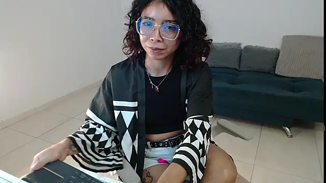 Putaku San online show from March 2025 06:06:02 AM