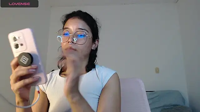 Putaku San online show from September 2025 04:45:01 AM