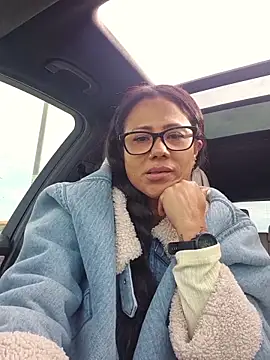 Allana Squirt online show from November 2025 12:27:01 PM