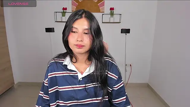 Snapshot of emily_villamil chatting on July 2026 09:25:02 PM emily villamil online show from July 2026 09:25:02 PM