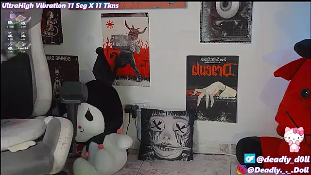 Snapshot of Deadly_Doll chatting on February 2025 02:07:02 AM Deadly Doll online show from February 2025 02:07:02 AM