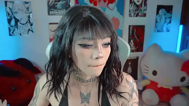 Snapshot of Deadly_Doll chatting on September 2025 08:36:02 PM Deadly Doll online show from September 2025 08:36:02 PM