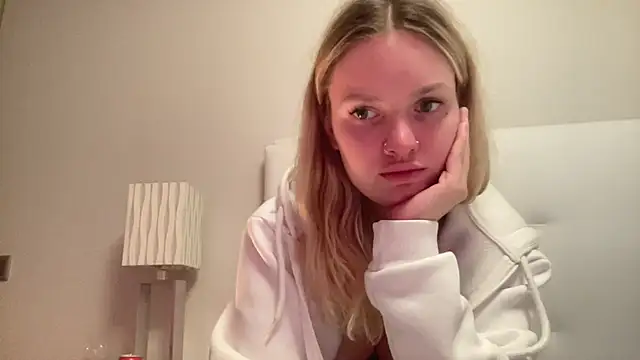 mariemelissah online show from December 2024 12:01:02 PM