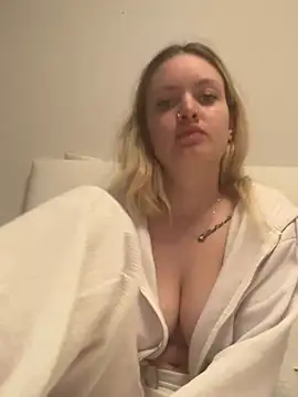 mariemelissah online show from March 2025 09:40:02 AM