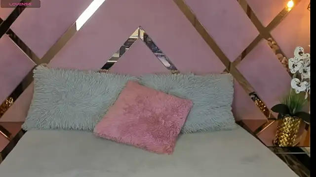 SHANONCLARK online show from January 2025 07:03:01 PM