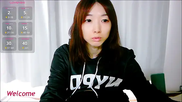 Love me Eri  online show from October 2025 11:46:01 PM