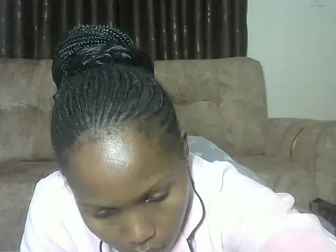 AurelAda online show from October 2025 10:31:01 PM