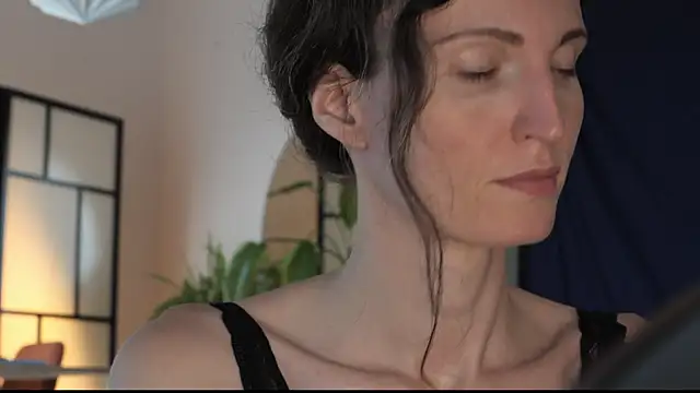 yulladao online show from September 2025 04:52:02 PM