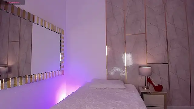 Jiggly   online show from March 2026 04:42:02 AM