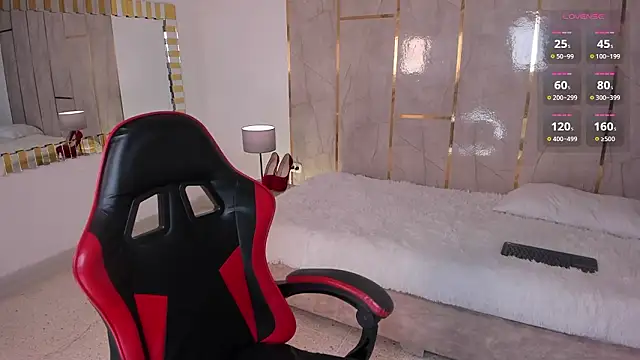 Jiggly   online show from March 2026 05:13:01 AM