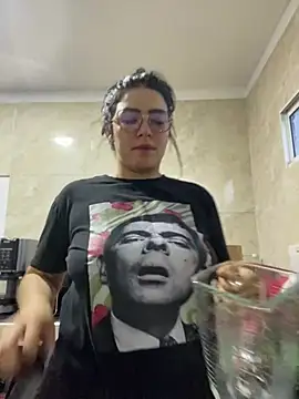 Lia flowers online show from January 2025 11:02:02 PM