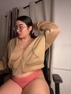 Lia flowers online show from January 2025 01:21:01 AM