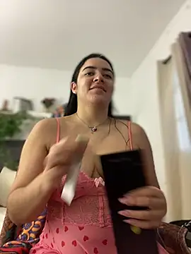 Lia flowers online show from February 2025 11:03:01 PM