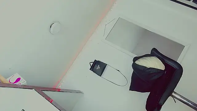 candy kendall online show from February 2025 04:01:02 PM