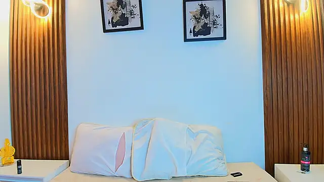 SofiaSweet  online show from October 2025 10:20:02 PM