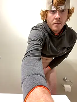 Snapshot of hottestcouplevaa chatting on December 2024 04:29:02 PM hottestcouplevaa online show from December 2024 04:29:02 PM