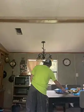 Snapshot of hottestcouplevaa chatting on February 2026 01:00:02 PM hottestcouplevaa online show from February 2026 01:00:02 PM