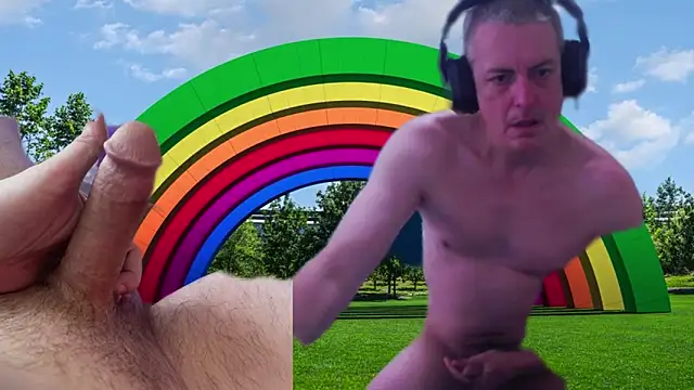 JulioMaximus online show from June 2026 06:57:02 PM