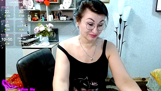 BeatriksS online show from October 2025 04:09:02 PM