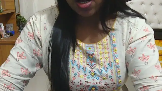 Snapshot of esita_1212 chatting on February 2026 02:11:01 AM esita 1212 online show from February 2026 02:11:01 AM