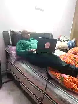 Dick 6inches online show from December 2024 01:36:02 PM