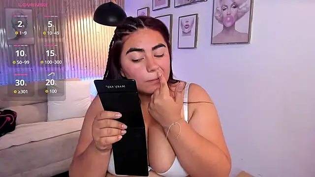 silvia lane online show from April 2026 04:50:02 AM