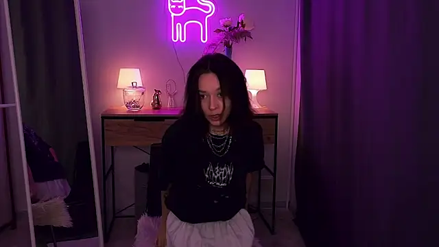 VivianLy  online show from February 2025 09:26:02 AM