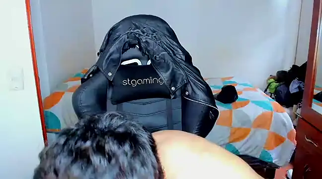 Tommy Bred online show from March 2025 09:32:02 PM