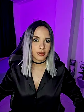 Snapshot of heyshaa chatting on January 2025 02:14:01 AM heyshaa online show from January 2025 02:14:01 AM