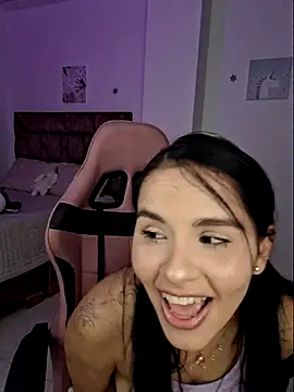 Snapshot of heyshaa chatting on September 2025 07:52:01 PM heyshaa online show from September 2025 07:52:01 PM