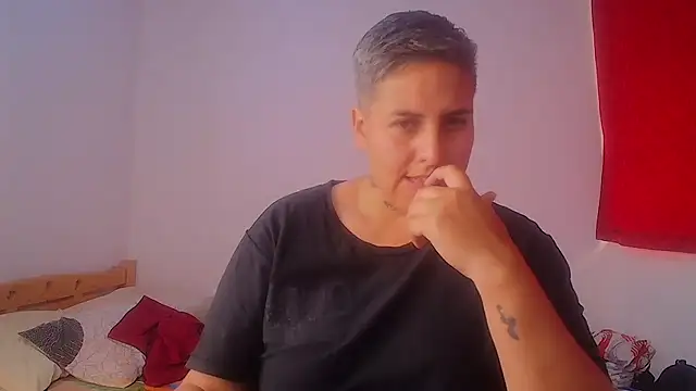 Yessi rousse online show from October 2025 08:06:02 PM