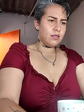 Snapshot of Yessi_rousse chatting on June 2026 08:25:02 PM Yessi rousse online show from June 2026 08:25:02 PM