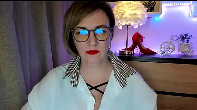 feliziaDesire online show from October 2025 12:47:02 PM