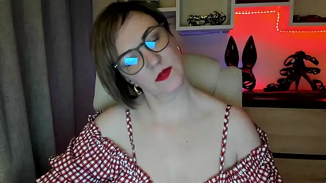 feliziaDesire online show from December 2025 01:09:02 PM